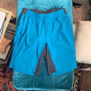 Lululemon men’s teal shorts small